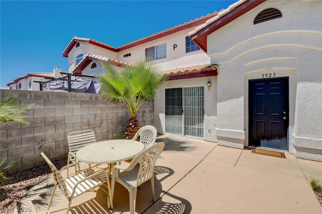 3923 Starfield, Las Vegas, NV 89147