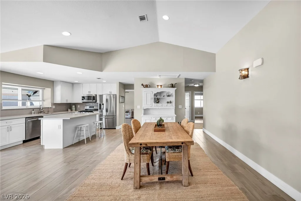 3249 Palmdesert, Las Vegas, NV 89120