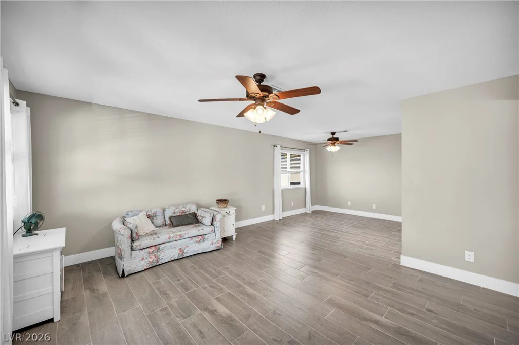 3249 Palmdesert, Las Vegas, NV 89120