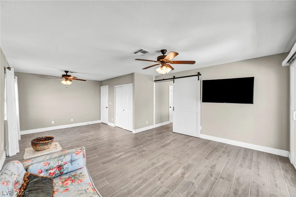 3249 Palmdesert, Las Vegas, NV 89120