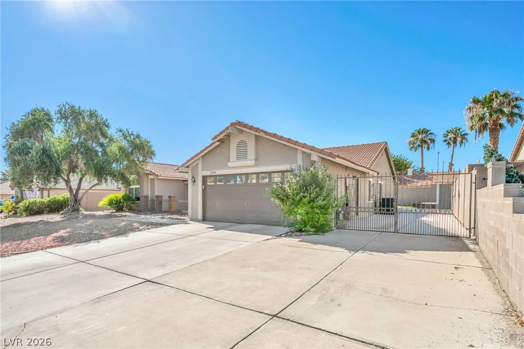 3249 Palmdesert, Las Vegas, NV 89120