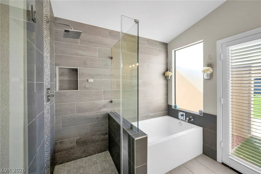 3249 Palmdesert, Las Vegas, NV 89120