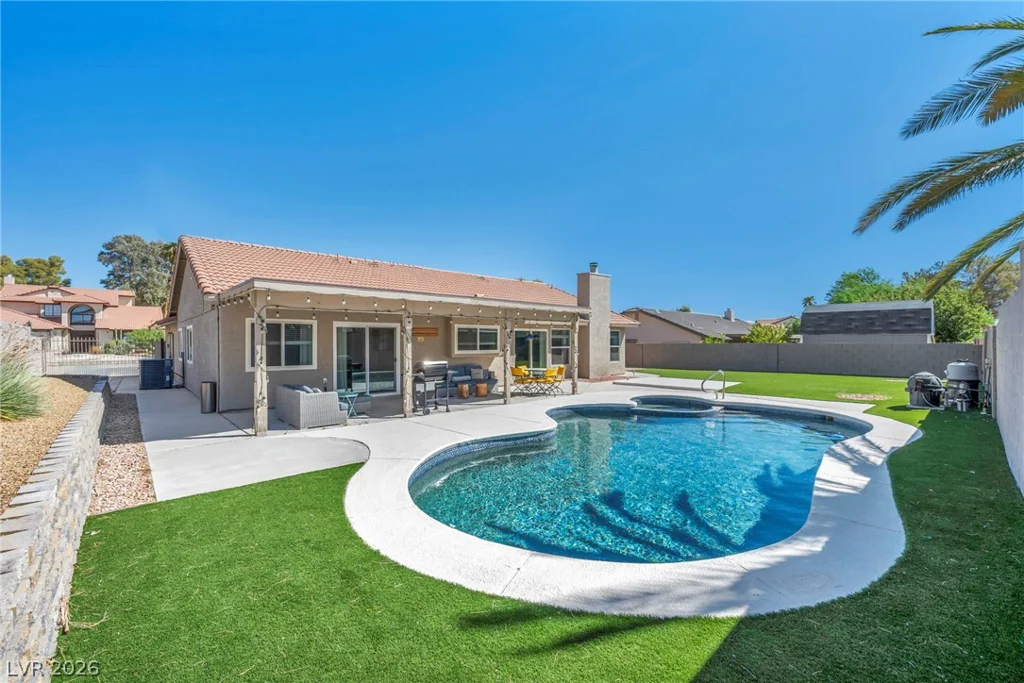 3249 Palmdesert, Las Vegas, NV 89120