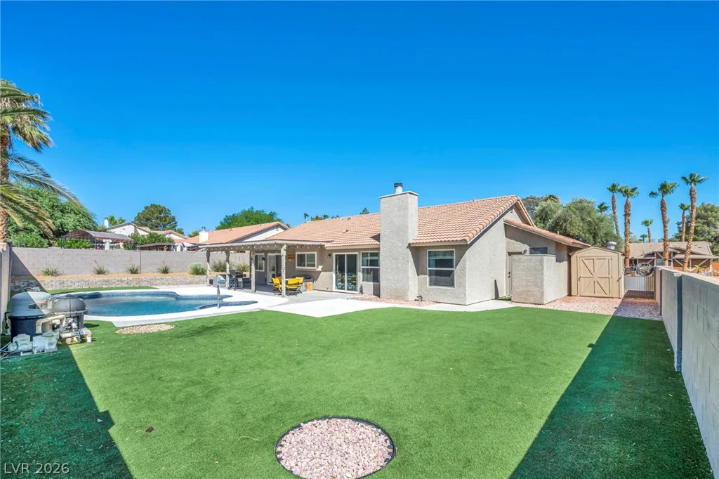 3249 Palmdesert, Las Vegas, NV 89120