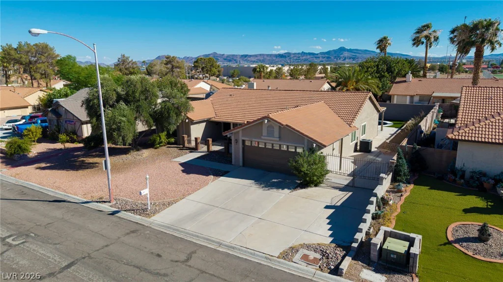 3249 Palmdesert, Las Vegas, NV 89120