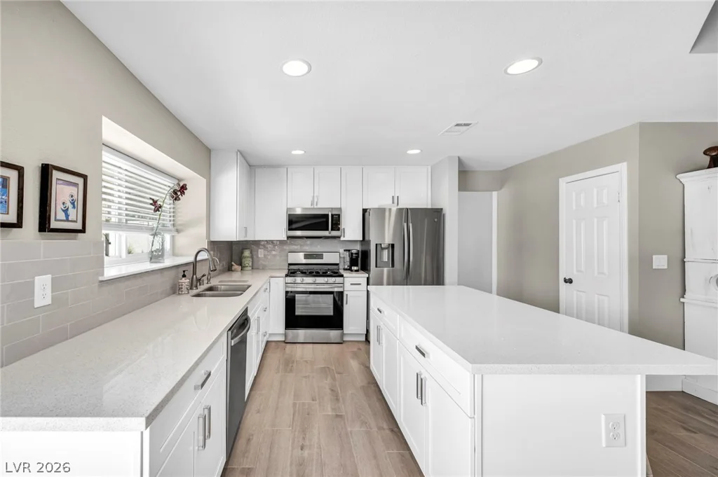 3249 Palmdesert, Las Vegas, NV 89120