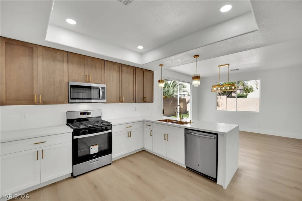 1240 Las Brisas, Henderson, NV 89074