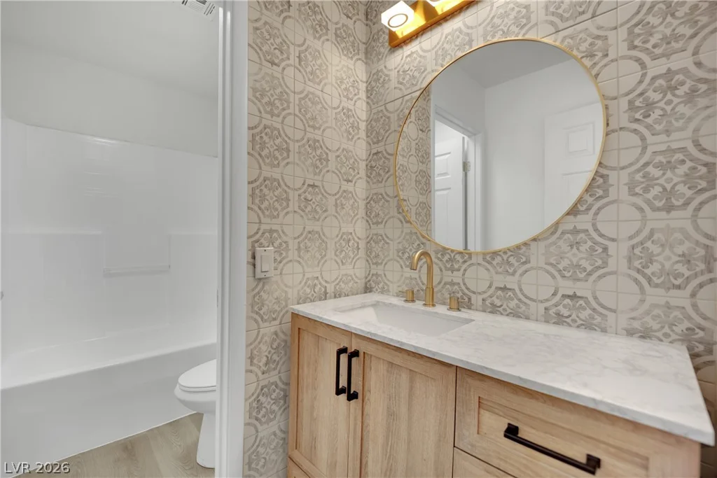 1240 Las Brisas, Henderson, NV 89074