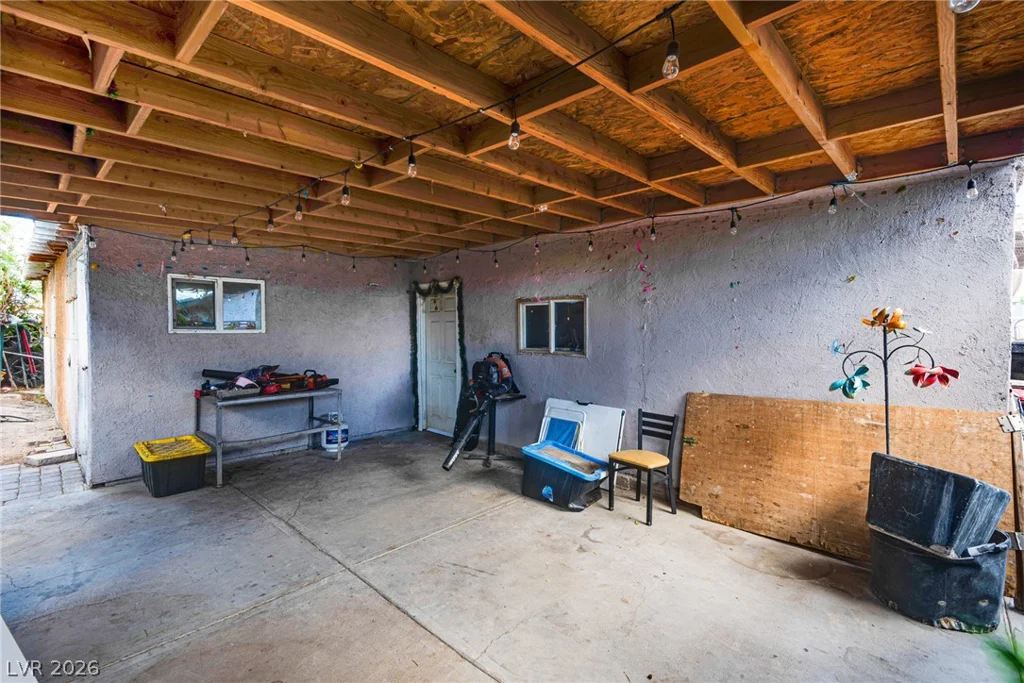5305 Camden, Las Vegas, NV 89122