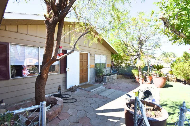 5305 Camden, Las Vegas, NV 89122