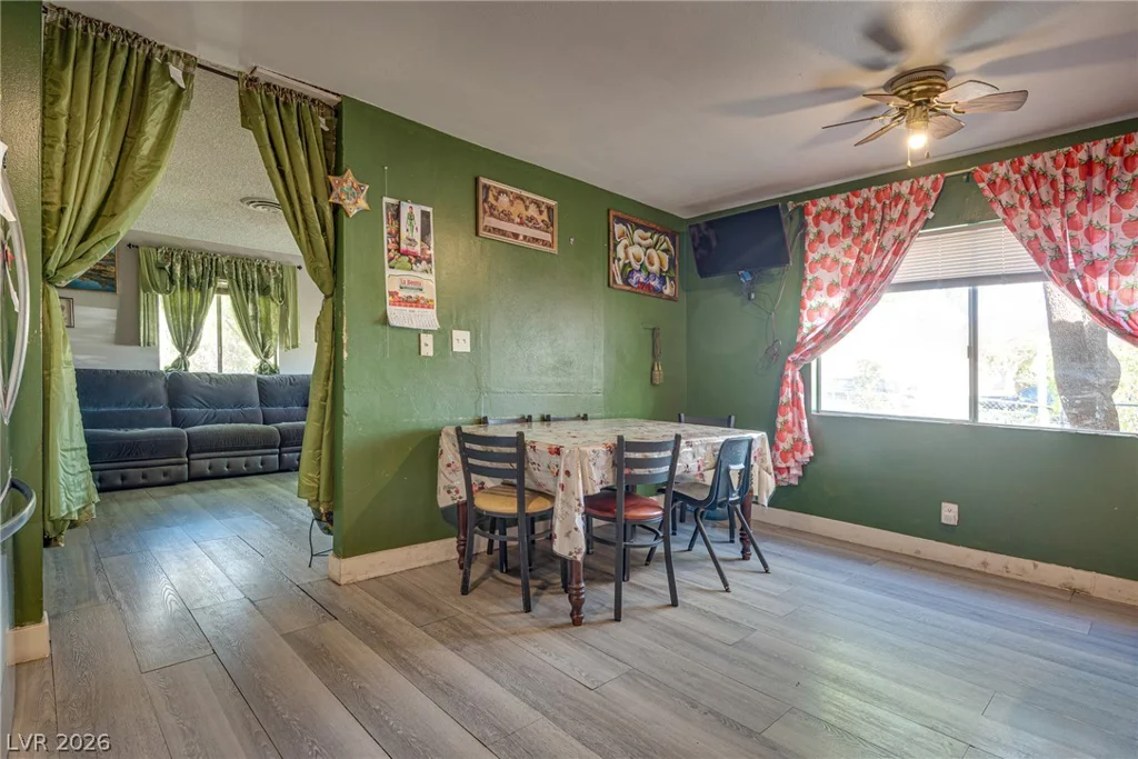 5305 Camden, Las Vegas, NV 89122