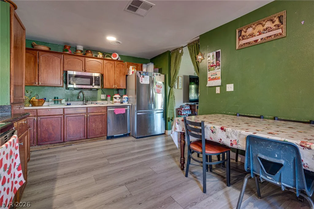 5305 Camden, Las Vegas, NV 89122