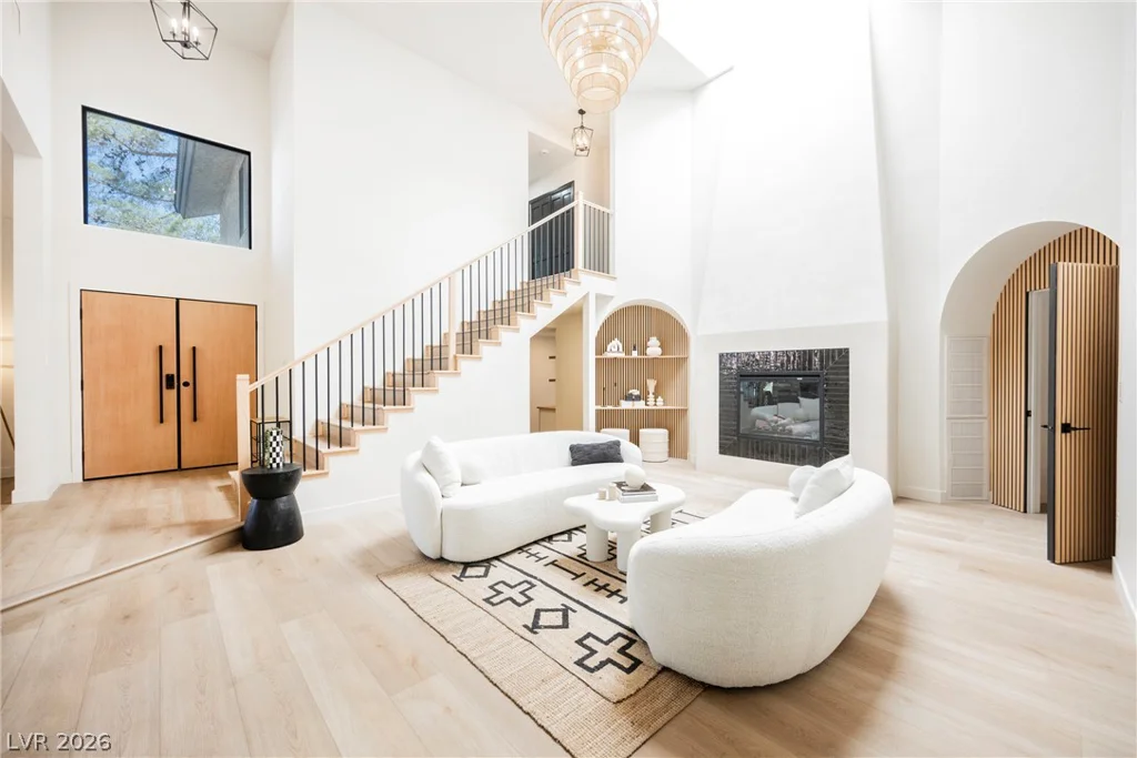5741 Pearl, Las Vegas, NV 89120