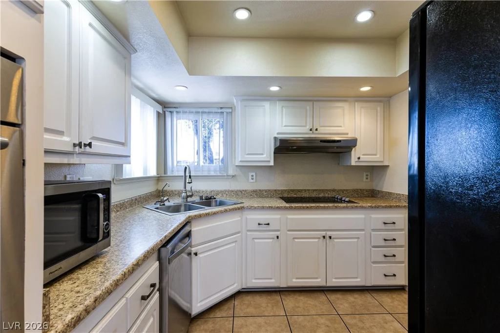 817 Spyglass, Las Vegas, NV 89107