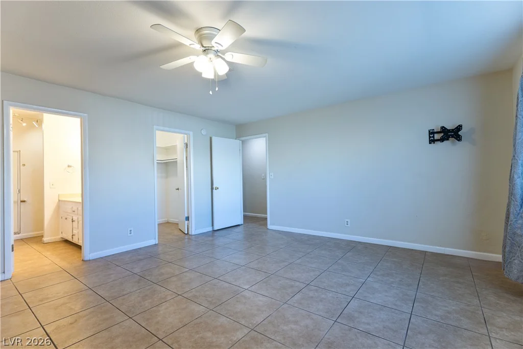 817 Spyglass, Las Vegas, NV 89107