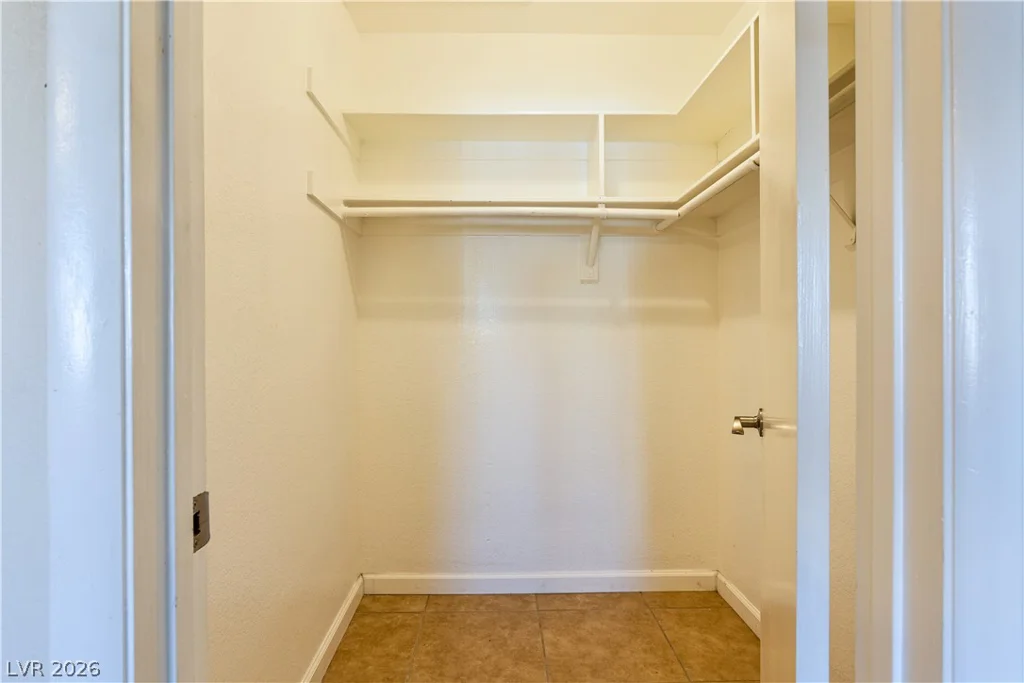 817 Spyglass, Las Vegas, NV 89107