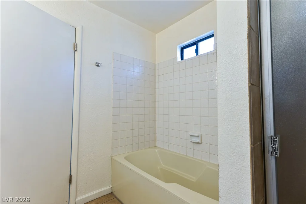 817 Spyglass, Las Vegas, NV 89107