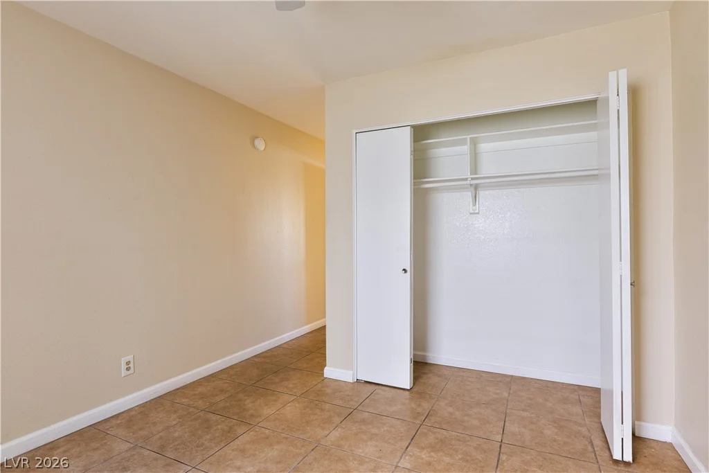 817 Spyglass, Las Vegas, NV 89107