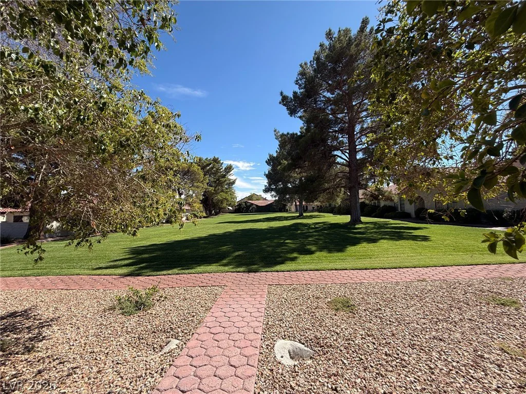 817 Spyglass, Las Vegas, NV 89107