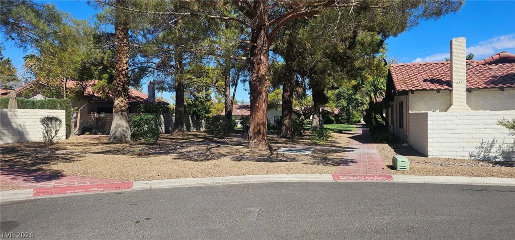 817 Spyglass, Las Vegas, NV 89107