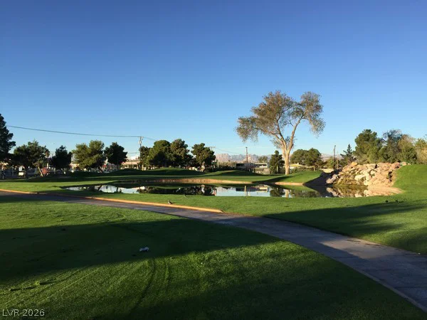 817 Spyglass, Las Vegas, NV 89107