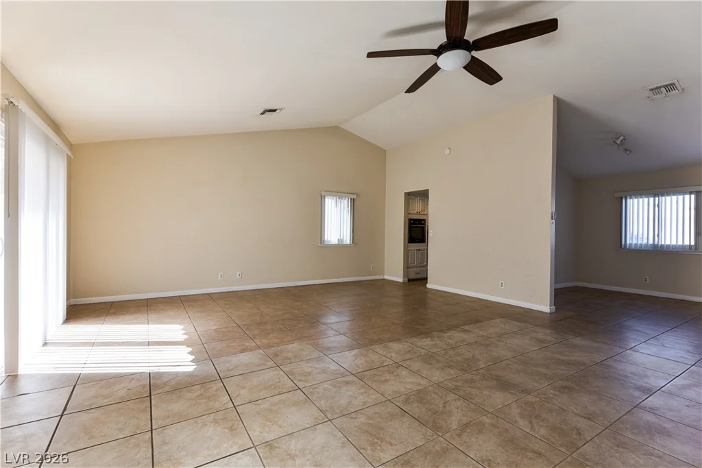 817 Spyglass, Las Vegas, NV 89107