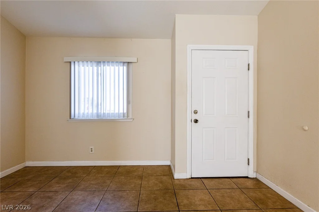 817 Spyglass, Las Vegas, NV 89107