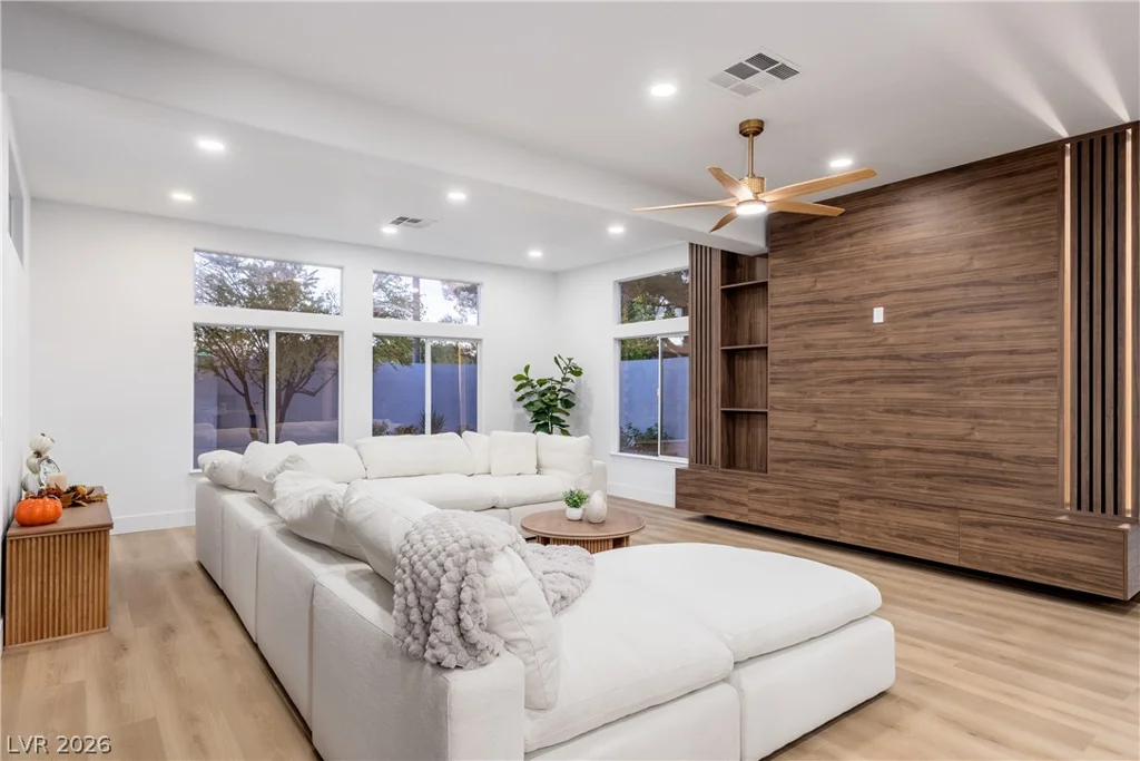 5719 Heather Breeze, Las Vegas, NV 89141
