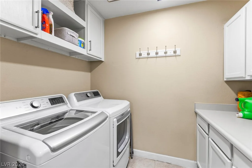 280 Willow Grove, Henderson, NV 89014