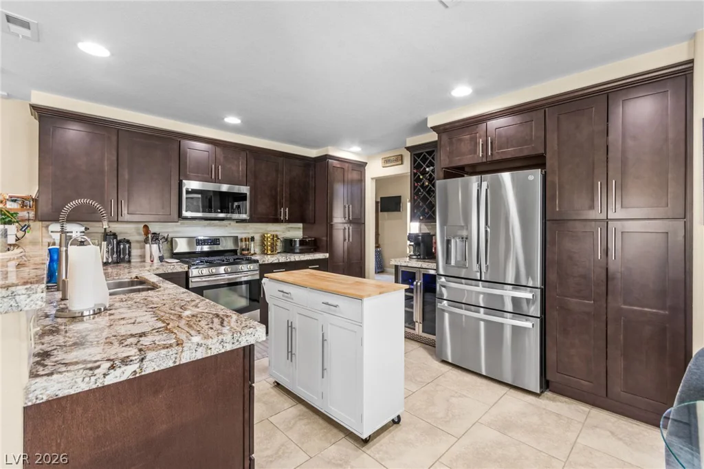 280 Willow Grove, Henderson, NV 89014