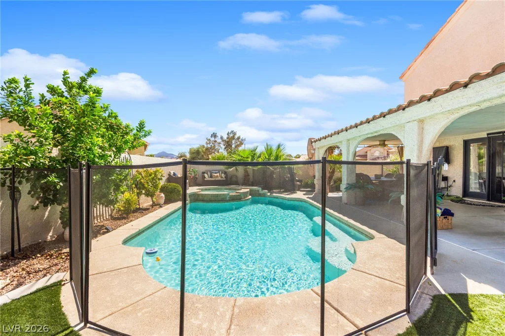 280 Willow Grove, Henderson, NV 89014
