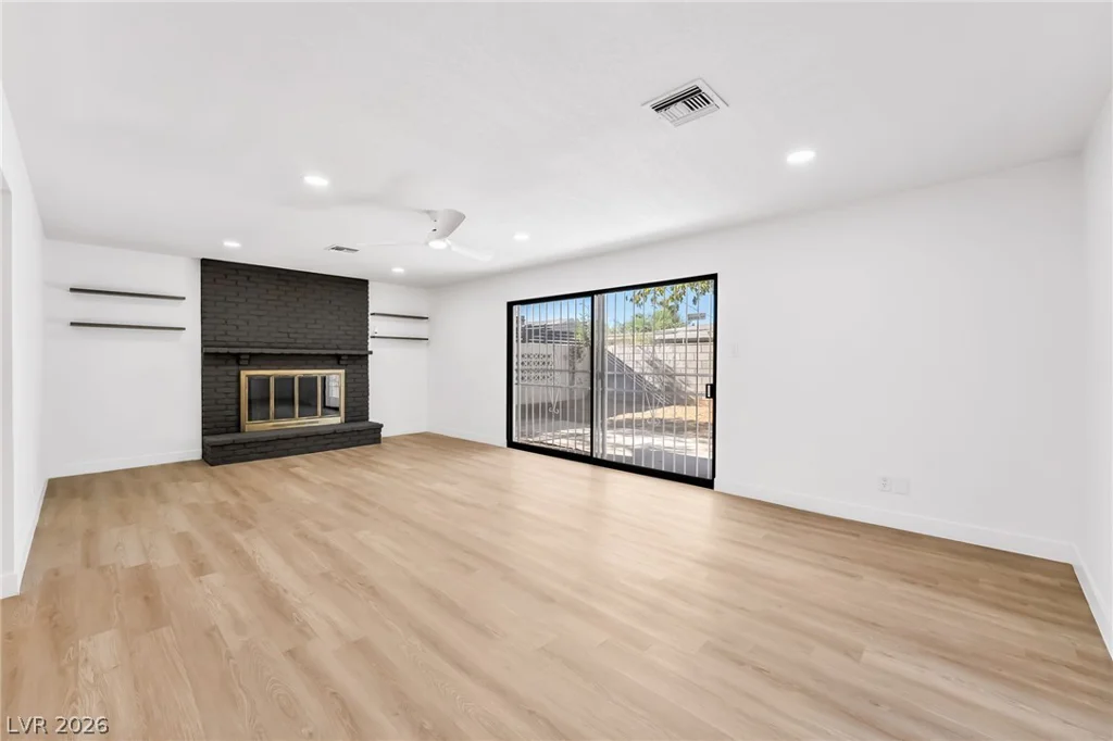 1813 Bracken, Las Vegas, NV 89104
