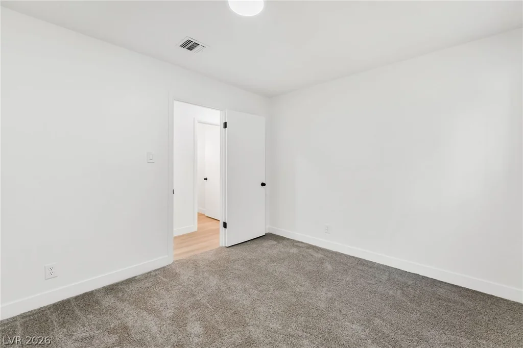 1813 Bracken, Las Vegas, NV 89104