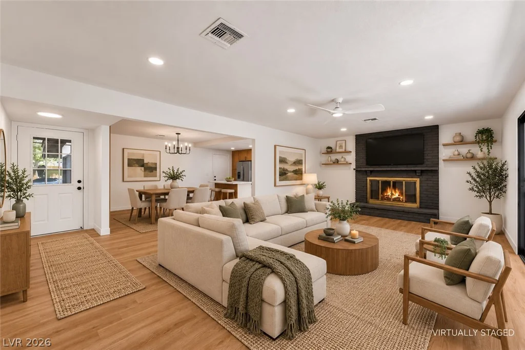 1813 Bracken, Las Vegas, NV 89104