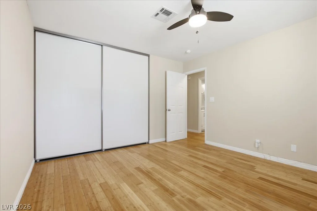 5656 Sea Breeze, Las Vegas, NV 89110
