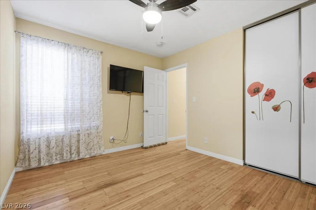 5656 Sea Breeze, Las Vegas, NV 89110