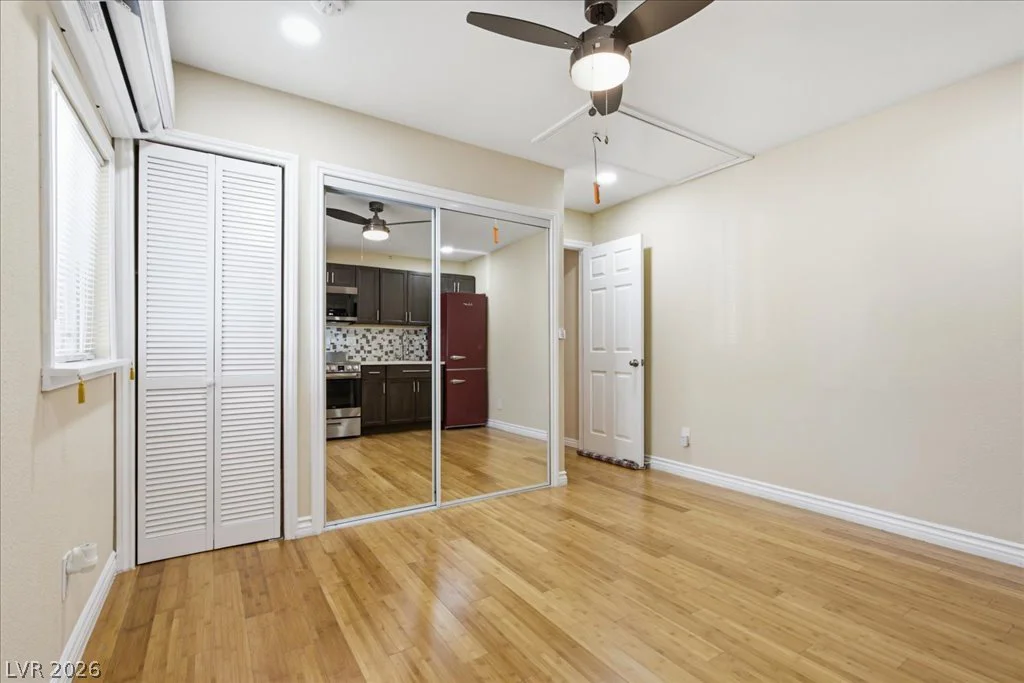5656 Sea Breeze, Las Vegas, NV 89110