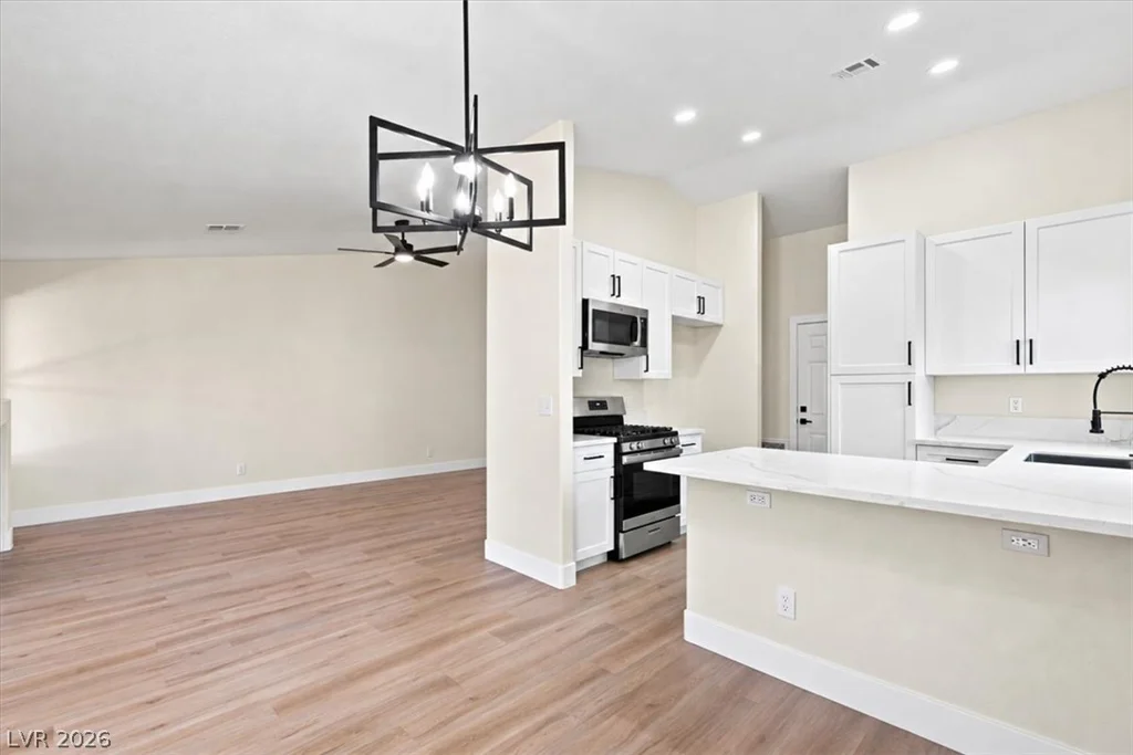4517 La Madre, North Las Vegas, NV 89031