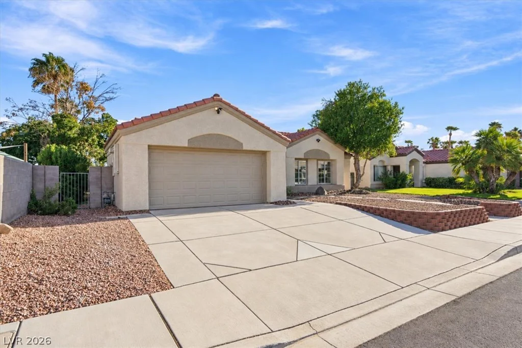 4517 La Madre, North Las Vegas, NV 89031