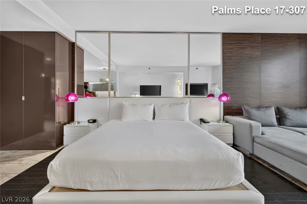 4381 Flamingo, Las Vegas, NV 89103
