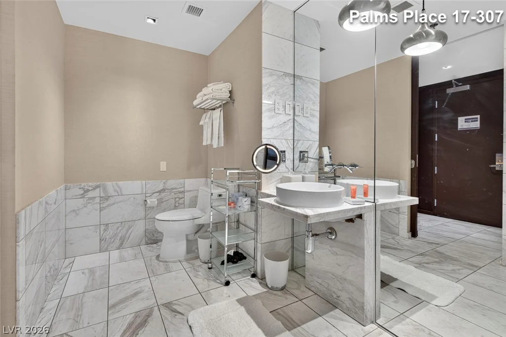 4381 Flamingo, Las Vegas, NV 89103