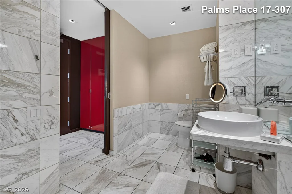 4381 Flamingo, Las Vegas, NV 89103