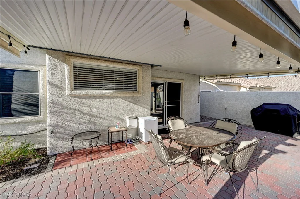 10255 Songsparrow, Las Vegas, NV 89135
