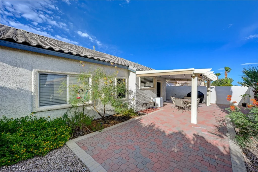 10255 Songsparrow, Las Vegas, NV 89135