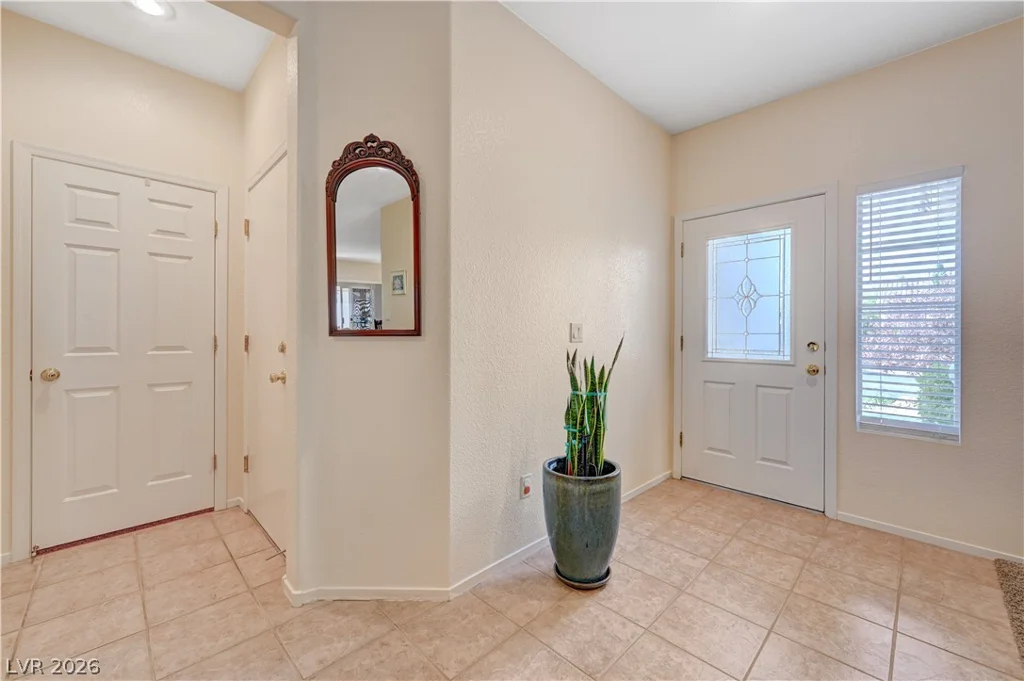 10255 Songsparrow, Las Vegas, NV 89135