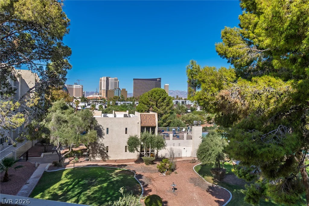 750 Royal Crest, Las Vegas, NV 89169