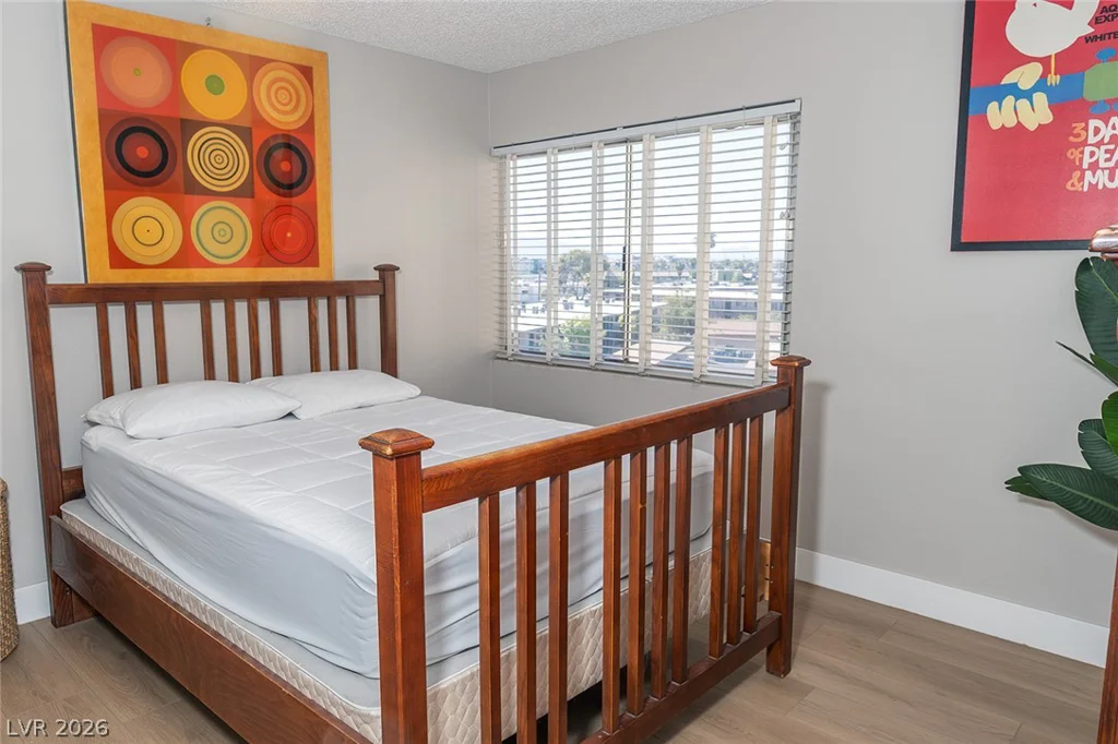 750 Royal Crest, Las Vegas, NV 89169