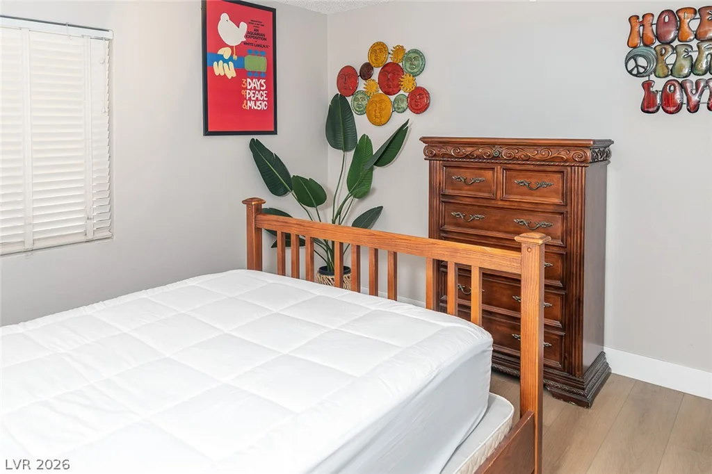 750 Royal Crest, Las Vegas, NV 89169