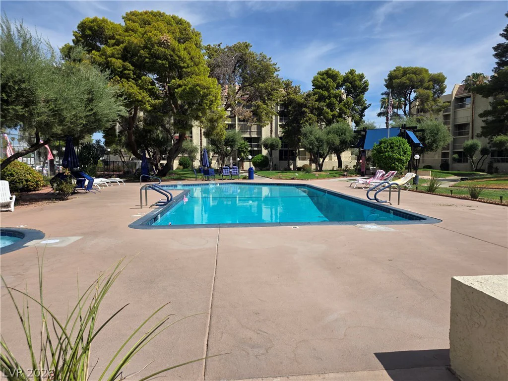 750 Royal Crest, Las Vegas, NV 89169