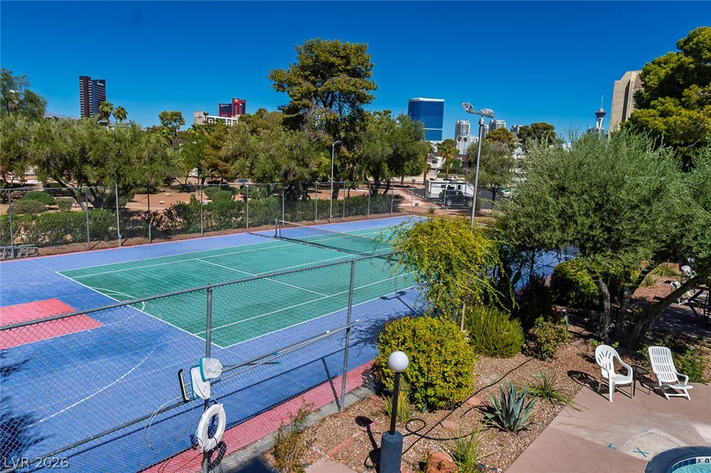 750 Royal Crest, Las Vegas, NV 89169